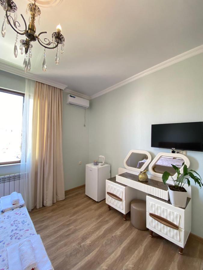 Sunny Days Hotell Kobuleti Exteriör bild